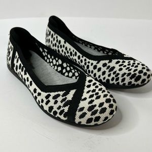 Clarks Women's Cloudsteppers Carly Wish Ballet Flats Size 8 WIDE.